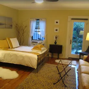 fully-furnished-entire-floor-apartment-in-historic-harlem.us-newyorkcity.com/