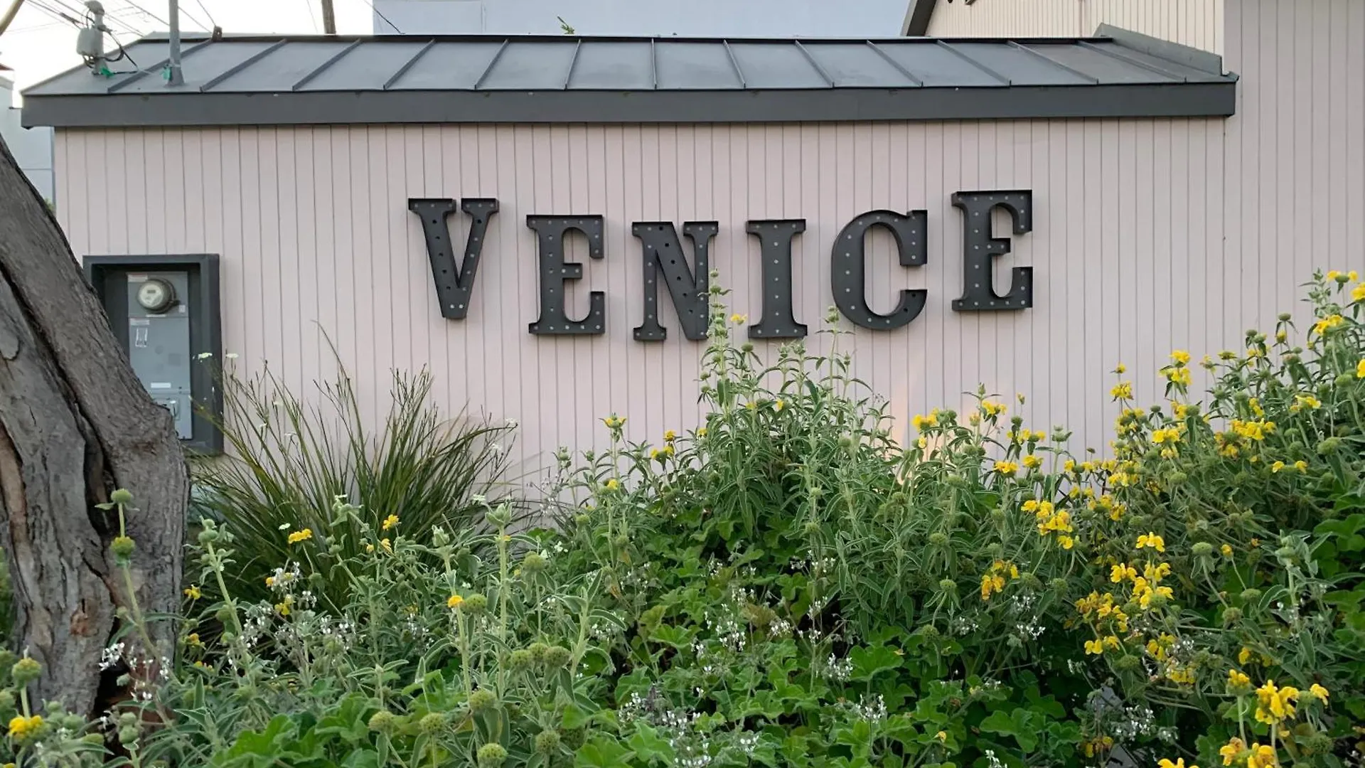 Holiday home Chic Venice Beach Bungalow Steps From The Canals & Beach Los Angeles