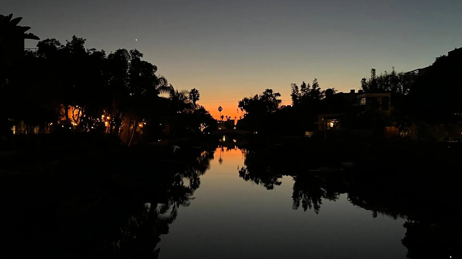 Chic Venice Beach Bungalow Steps From The Canals & Beach Los Angeles 0*,